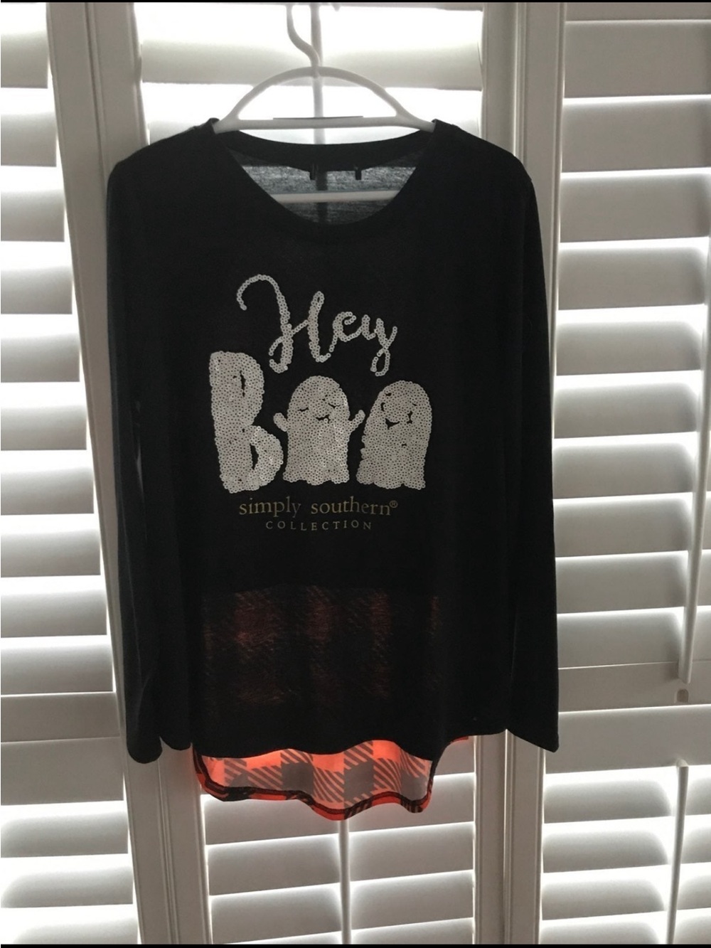 Simply Southern Black Sequin 'Hey Boo' Ghost Long Sleeve Tee - Picture 5 of 8